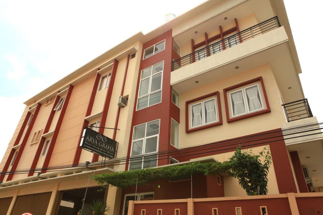Hotel Arya Graha Semarang Extérieur photo