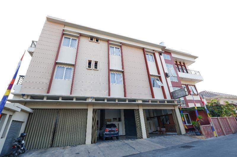 Hotel Arya Graha Semarang Extérieur photo