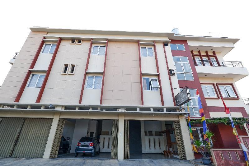 Hotel Arya Graha Semarang Extérieur photo