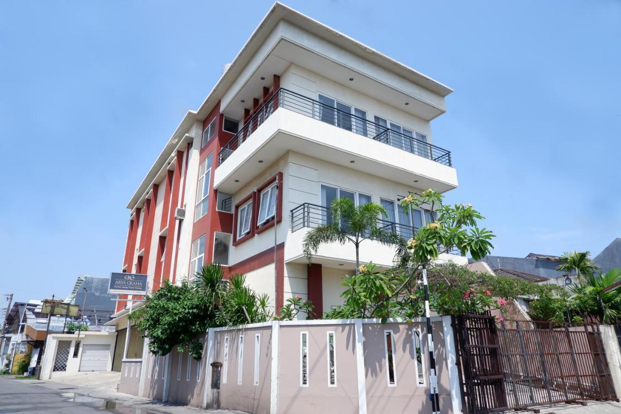 Hotel Arya Graha Semarang Extérieur photo