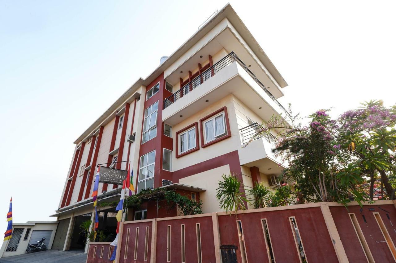 Hotel Arya Graha Semarang Extérieur photo