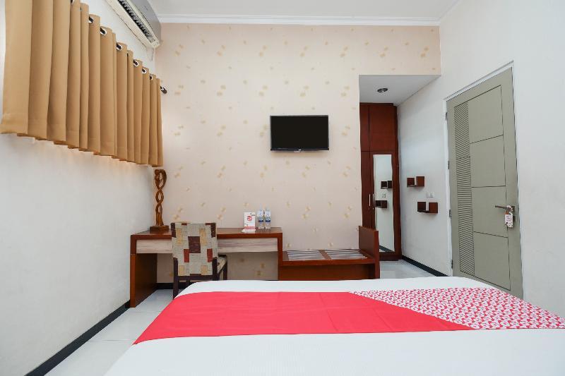 Hotel Arya Graha Semarang Extérieur photo